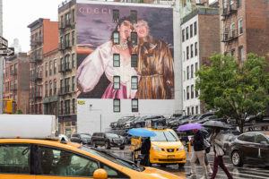 Você pode encontrar o mural de arte de Nova York na Lafayette Street, no bairro SoHo de Manhattan